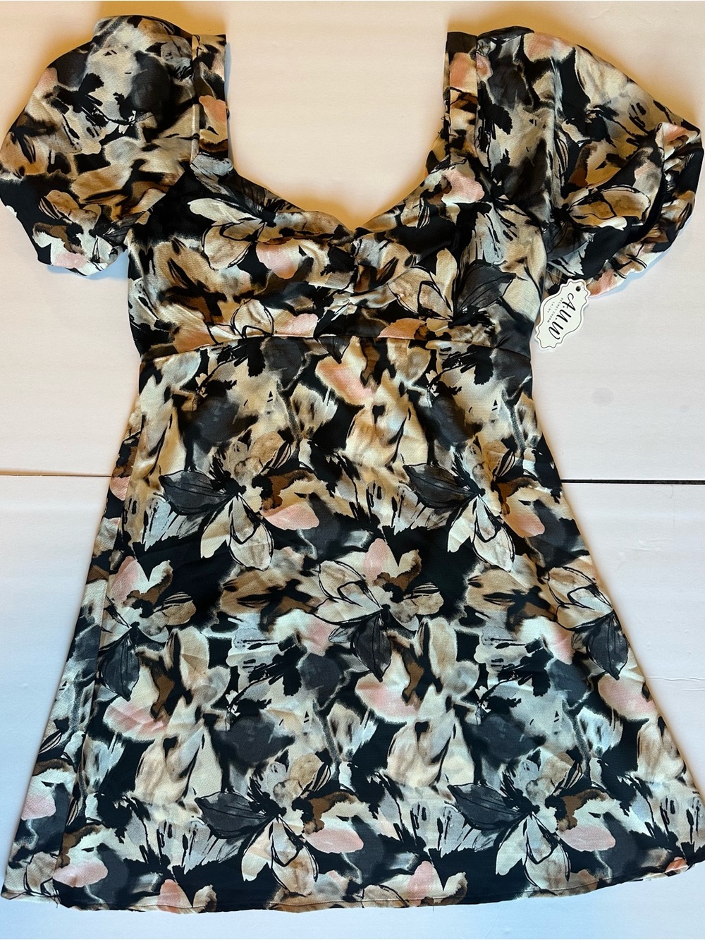 AUW Women's Black Floral Puff-Sleeve Dress with Blush and Cream Accents NWT